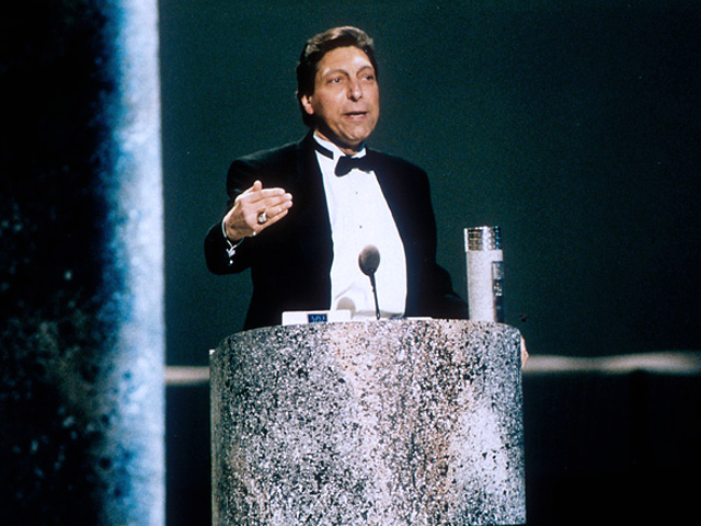 Jim Valvano at the ESPYS podium